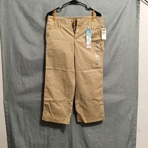 Capris size 6 low waist